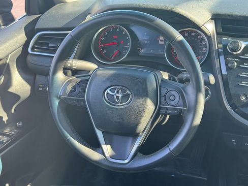 Used 2018 Toyota Camry XSE image 20