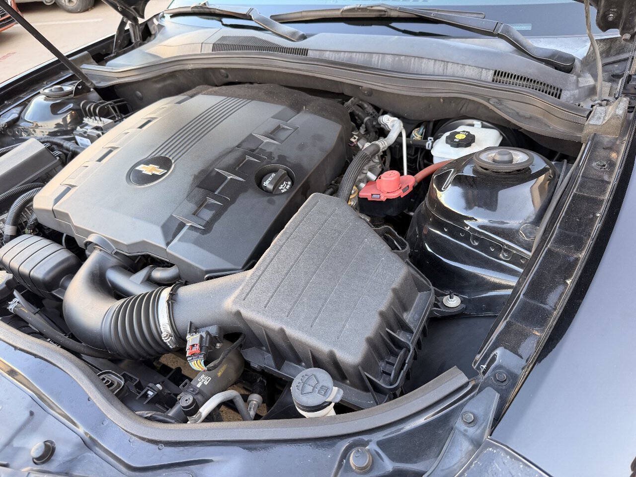 Used 2015 Chevrolet Camaro LS RWD image 39