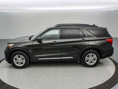 Certified 2023 Ford Explorer XLT w/ Equipment Group 202A image 7
