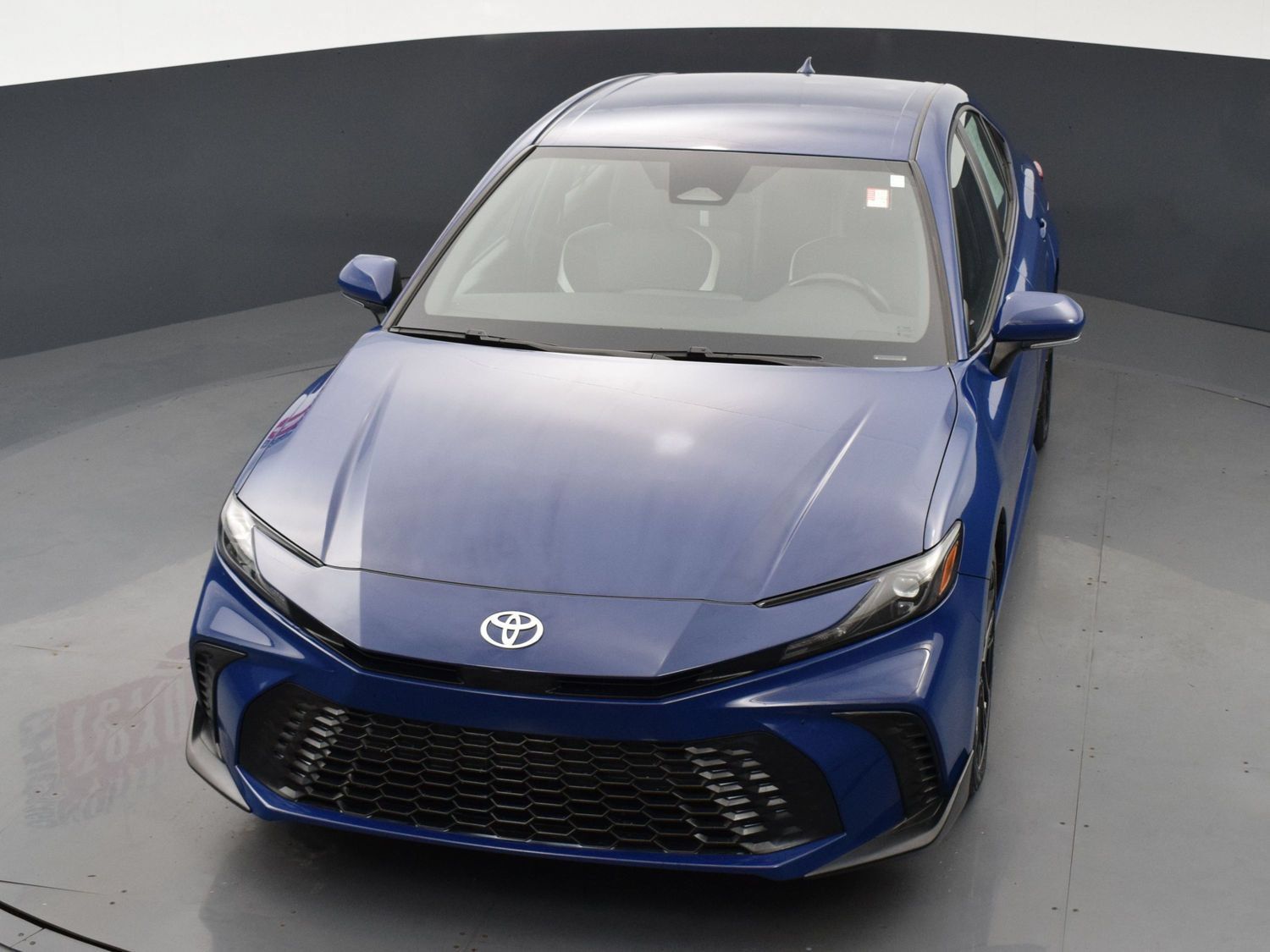 Used 2025 Toyota Camry SE FWD image 23