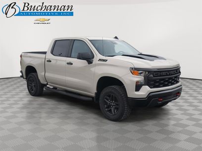 New 2026 Chevrolet Silverado 1500 Custom Trail Boss w/ LPO, Dark Essentials Package
