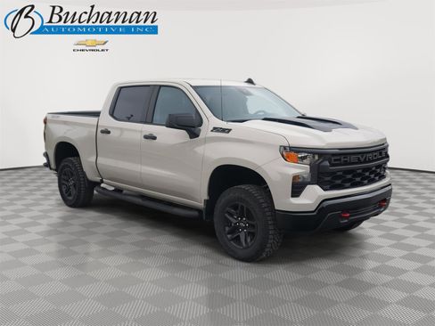 New 2026 Chevrolet Silverado 1500 Custom Trail Boss w/ LPO, Dark Essentials Package image 1