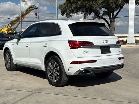 Certified 2024 Audi Q5 2.0T Premium w/ Convenience Package image 5