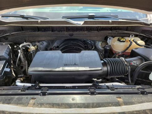 Used 2023 Chevrolet Tahoe LS image 9