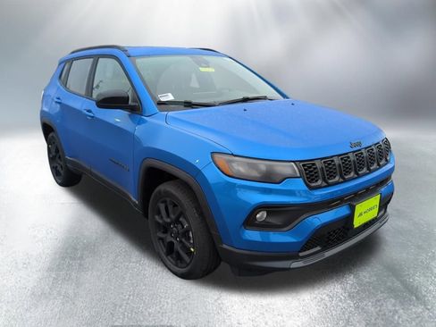 New 2026 Jeep Compass Latitude AWD/4WD image 9