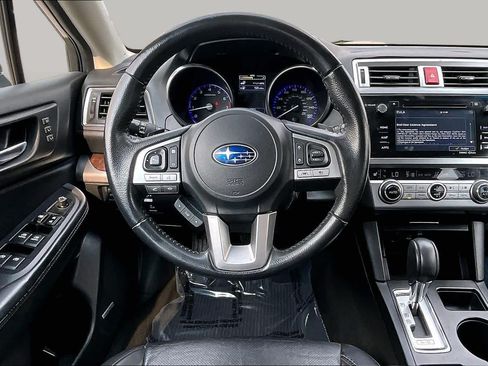 Used 2017 Subaru Outback 3.6R Limited AWD/4WD image 5