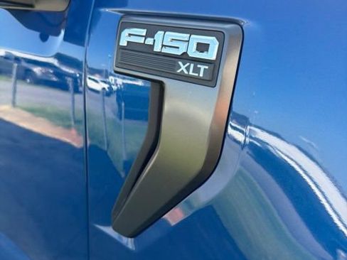 Used 2022 Ford F150 XLT w/ Equipment Group 302A High AWD/4WD image 4