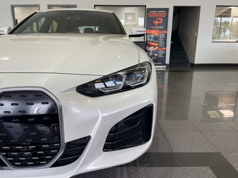 Used 2023 BMW i4 eDrive40 w/ M Sport Package RWD image 10