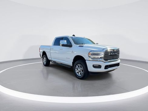 Used 2024 RAM 2500 Laramie w/ Safety Group AWD/4WD image 2