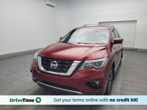 Used 2017 Nissan Pathfinder Platinum w/ Family Entertainment Package FWD image 1