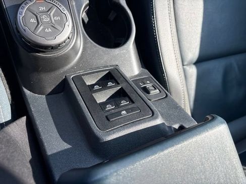 Used 2021 Ford Bronco Outer Banks AWD/4WD image 14