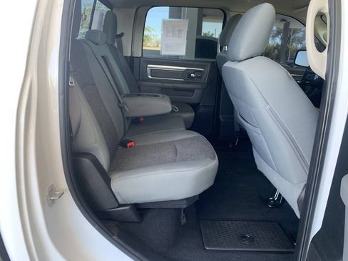 Used 2019 RAM 1500 Big Horn AWD/4WD image 9