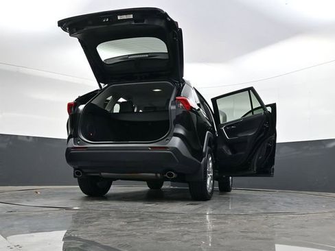 Used 2024 Toyota RAV4 XLE Premium image 44