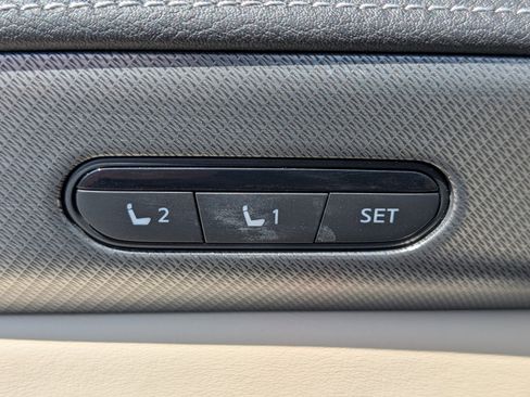 Used 2023 INFINITI QX60 Luxe w/ Cargo Package image 22