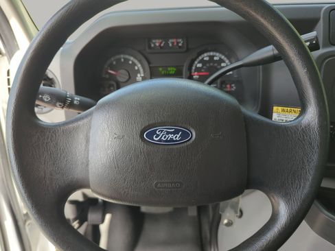 Used 2019 Ford E-350 and Econoline 350 Super Duty RWD image 60