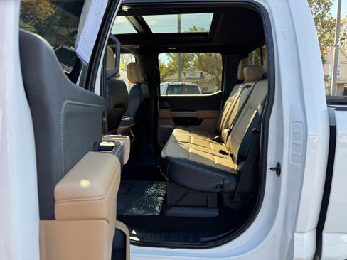 Used 2024 Ford F350 Lariat w/ Chrome Package image 12