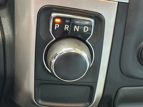 Used 2017 RAM 1500 Classic SLT RWD image 18