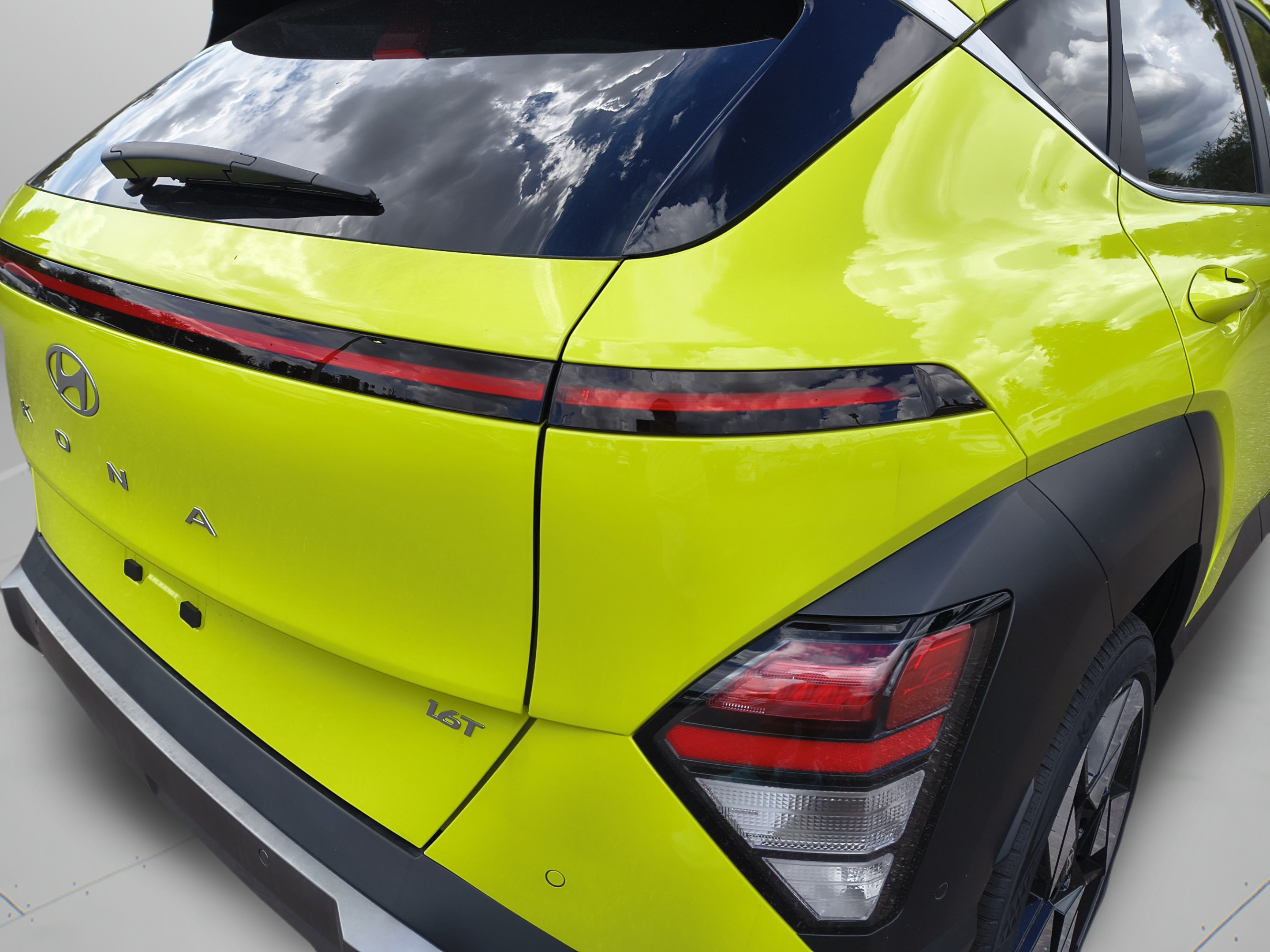 New 2026 Hyundai Kona Limited FWD image 35