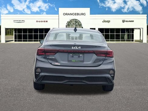 Used 2024 Kia Forte LXS FWD image 7