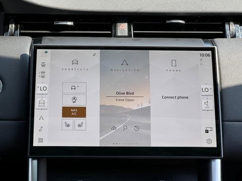 Used 2025 Land Rover Discovery Sport S image 14