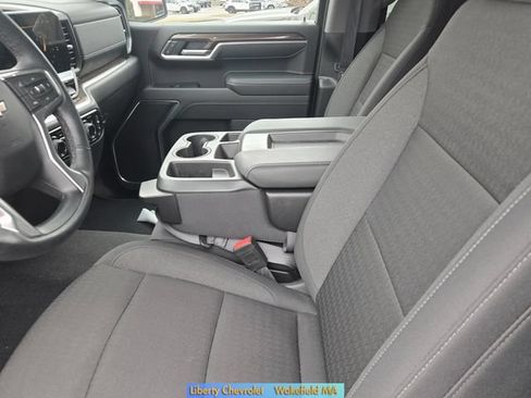 Used 2025 Chevrolet Silverado 1500 LT AWD/4WD image 13