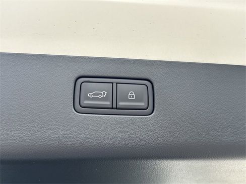 New 2026 Hyundai Ioniq 9 SE image 15