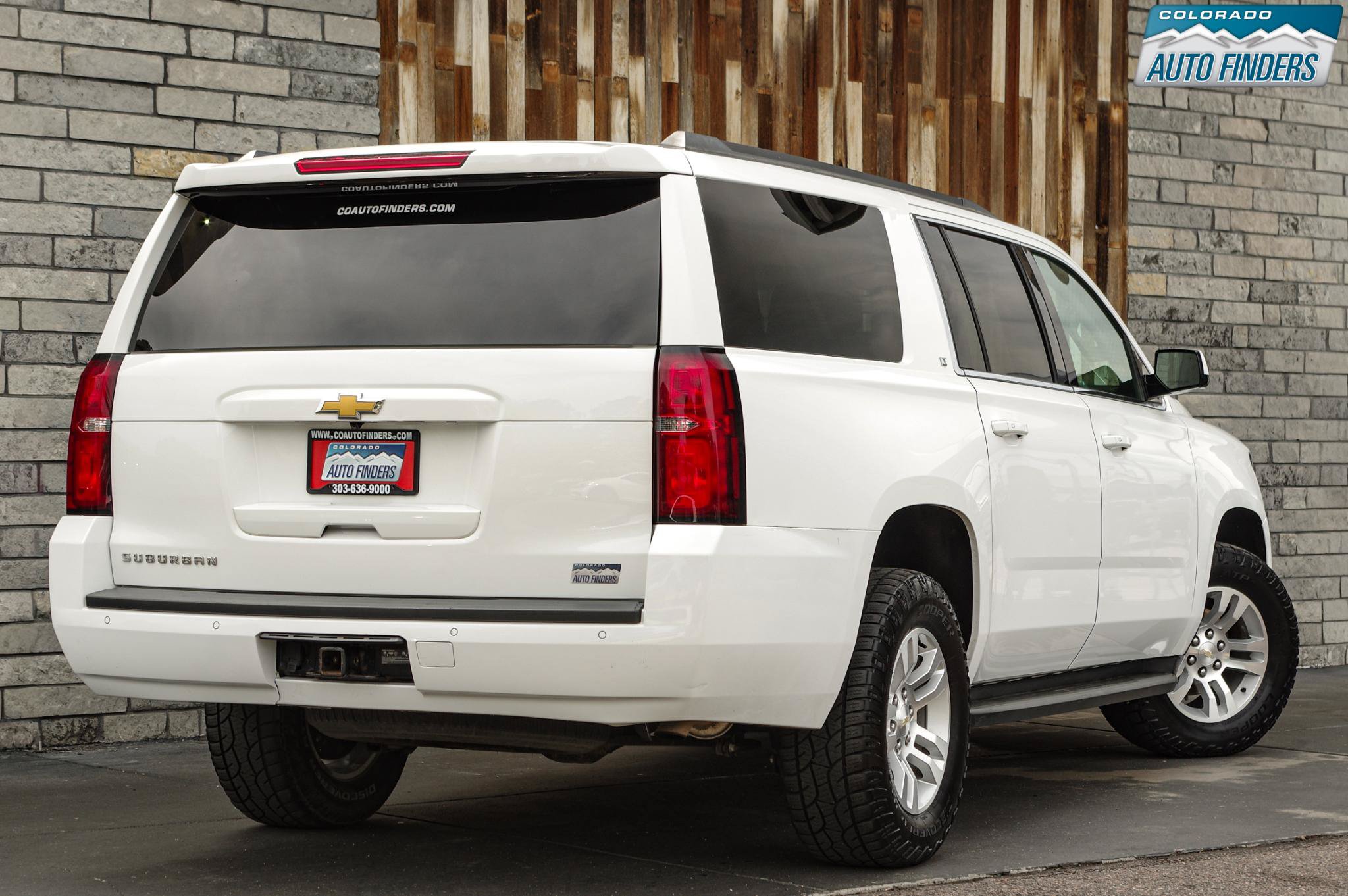Used 2017 Chevrolet Suburban LT AWD/4WD image 7