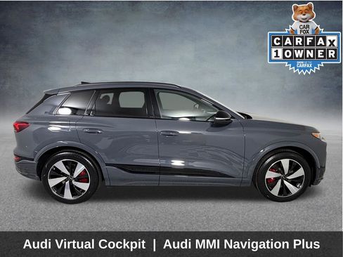 Used 2025 Audi SQ6 e-tron Prestige w/ Black Optic Package image 10