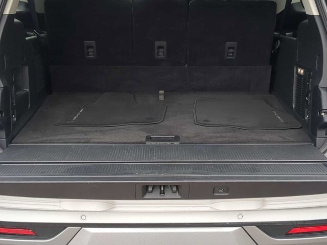 Certified 2025 Ford Expedition Max Platinum w/ Driver's Package AWD/4WD image 4