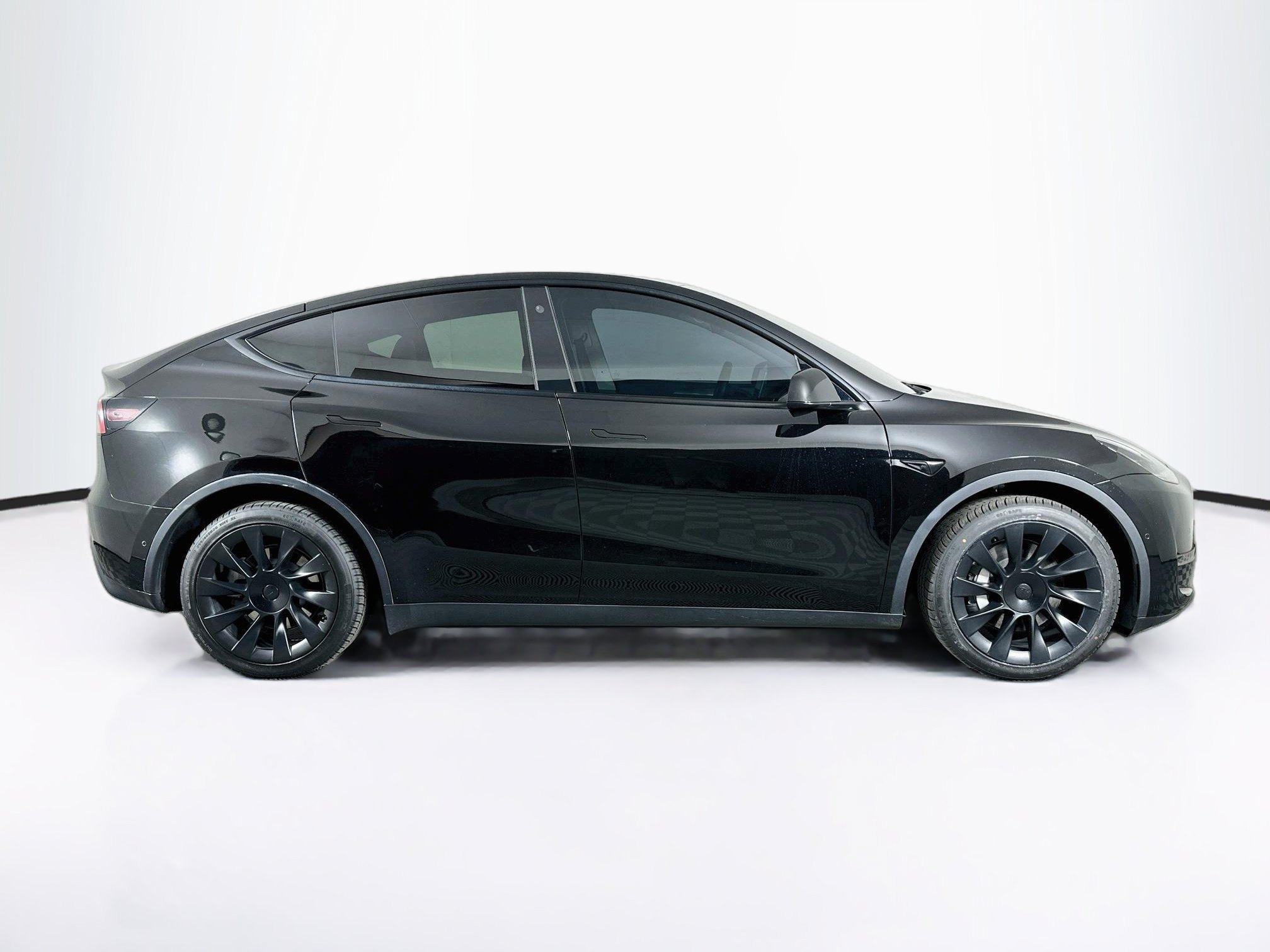 Used 2022 Tesla Model Y Long Range AWD/4WD image 10