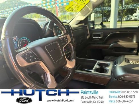 Used 2019 GMC Sierra 2500 Denali w/ Duramax Plus Package AWD/4WD image 33