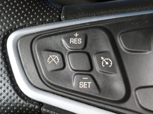 Used 2022 Chevrolet Malibu LT image 14