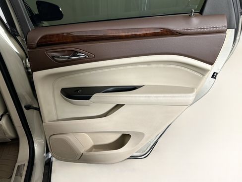 Used 2014 Cadillac SRX Premium FWD image 31