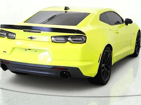 Used 2019 Chevrolet Camaro LT w/ 1LE Track Performance Package RWD image 8
