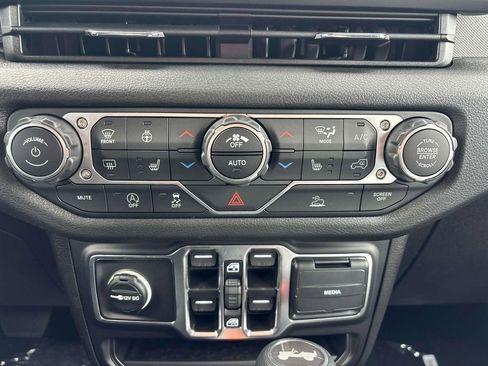 New 2026 Jeep Wrangler Unlimited Sport AWD/4WD image 10