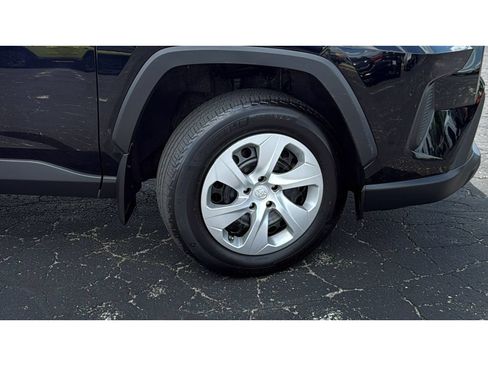 Used 2023 Toyota RAV4 LE FWD image 11