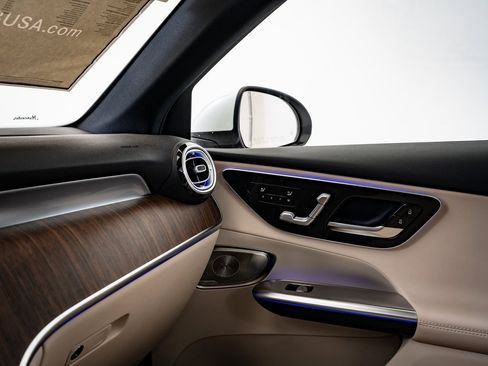 New 2026 Mercedes-Benz GLC 300 GLC 300 image 33