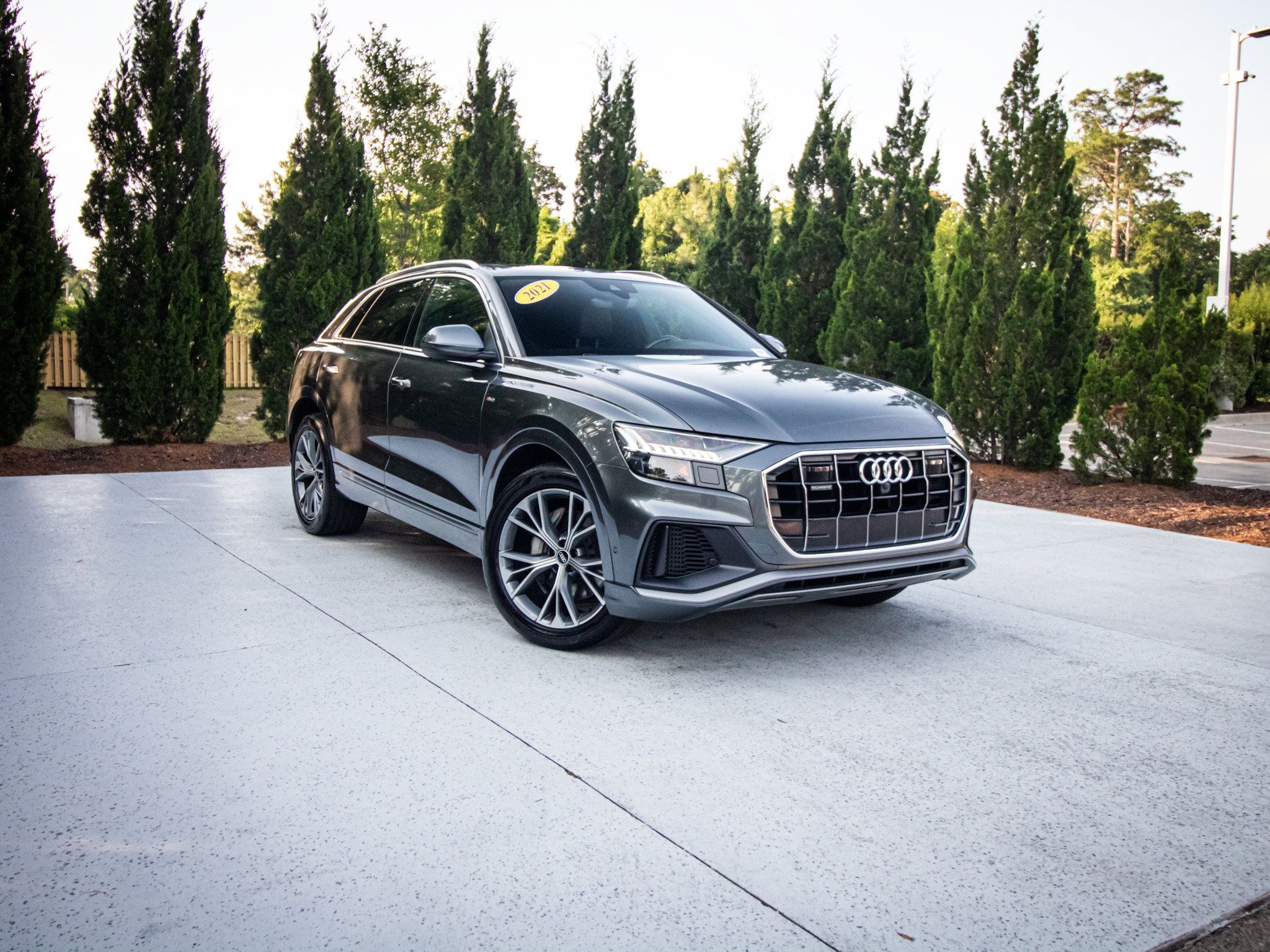 Used 2021 Audi Q8 Premium Plus AWD/4WD image 2
