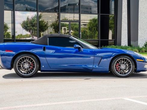 Used 2006 Chevrolet Corvette Convertible RWD image 30
