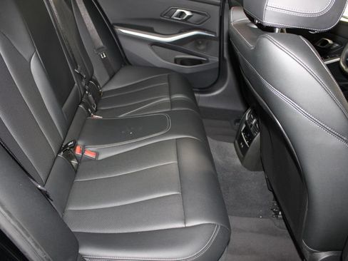 Used 2025 BMW 330i Sedan RWD image 29