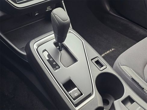 Certified 2025 Subaru Impreza 2.0i image 31