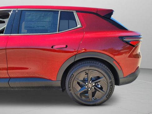 New 2026 Chevrolet Equinox EV LT w/ Midnight Package image 21