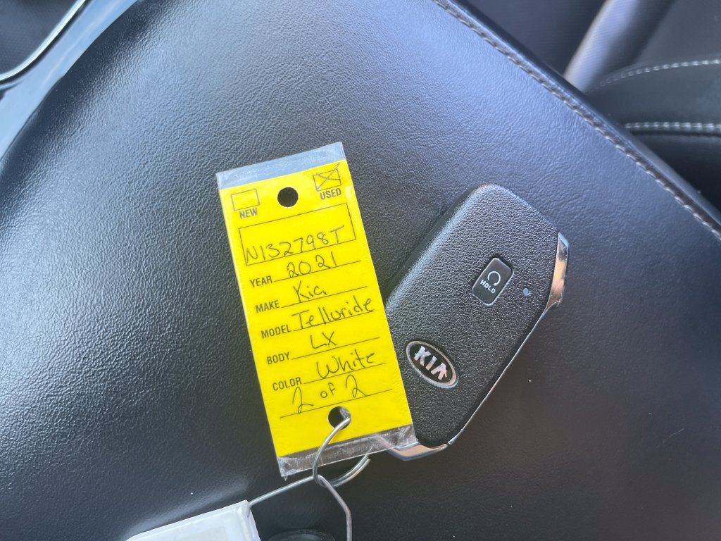 Used 2021 Kia Telluride LX FWD image 31