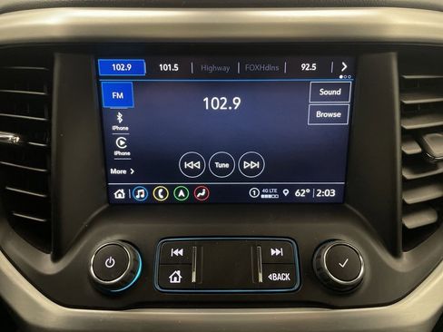 Used 2022 GMC Acadia SLT w/ Preferred Package image 7