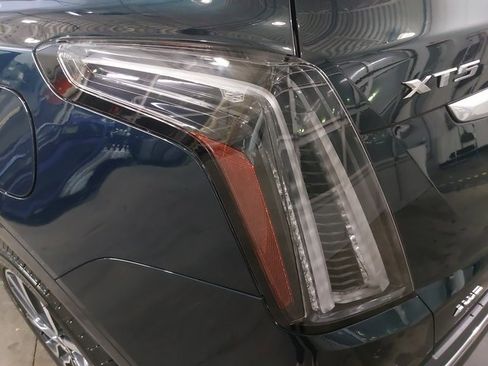 Used 2025 Cadillac XT5 Sportv w/ Technology Package image 34