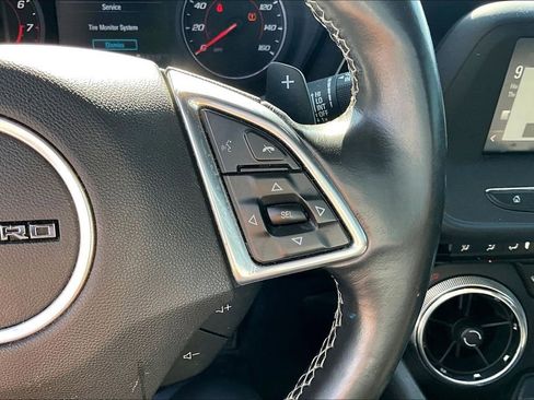 Used 2017 Chevrolet Camaro LT RWD image 18