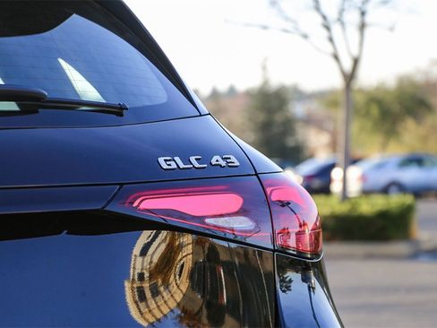 New 2025 Mercedes-Benz GLC 43 AMG 4MATIC image 10