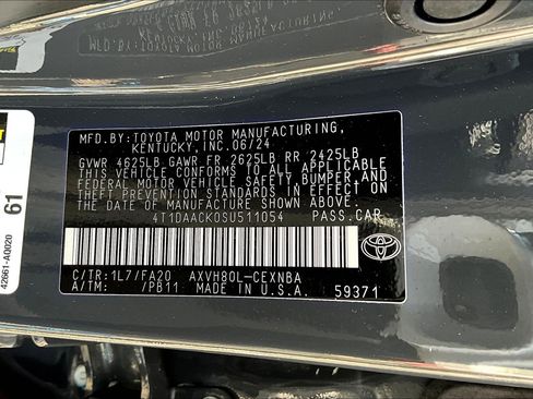 Used 2025 Toyota Camry LE image 29