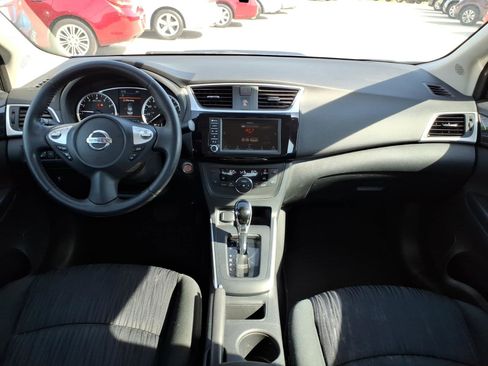 Used 2019 Nissan Sentra SV FWD image 8