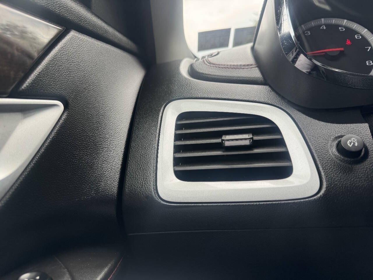 Used 2015 GMC Terrain Denali w/ Cargo Package FWD image 30